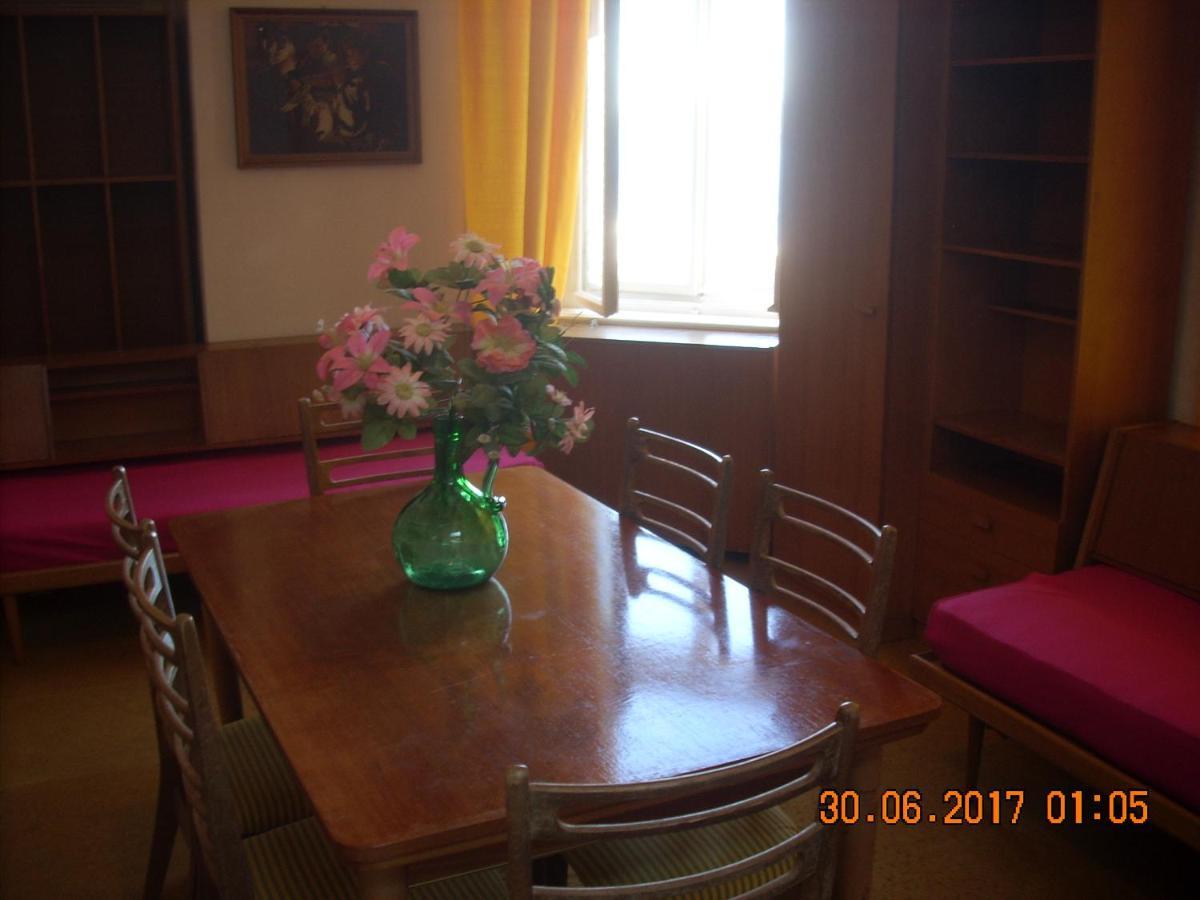 Apartment At Sea Ловран Экстерьер фото