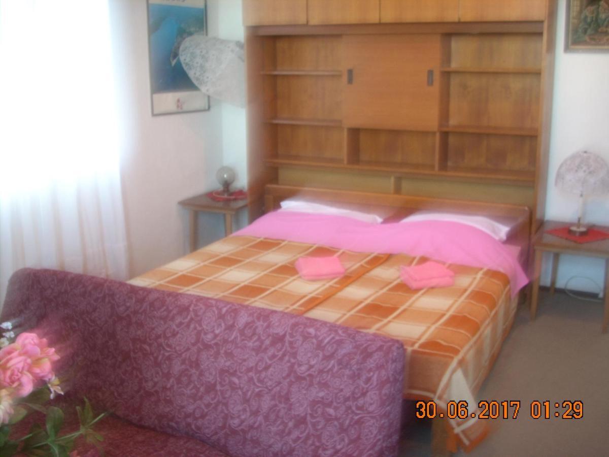 Apartment At Sea Ловран Экстерьер фото