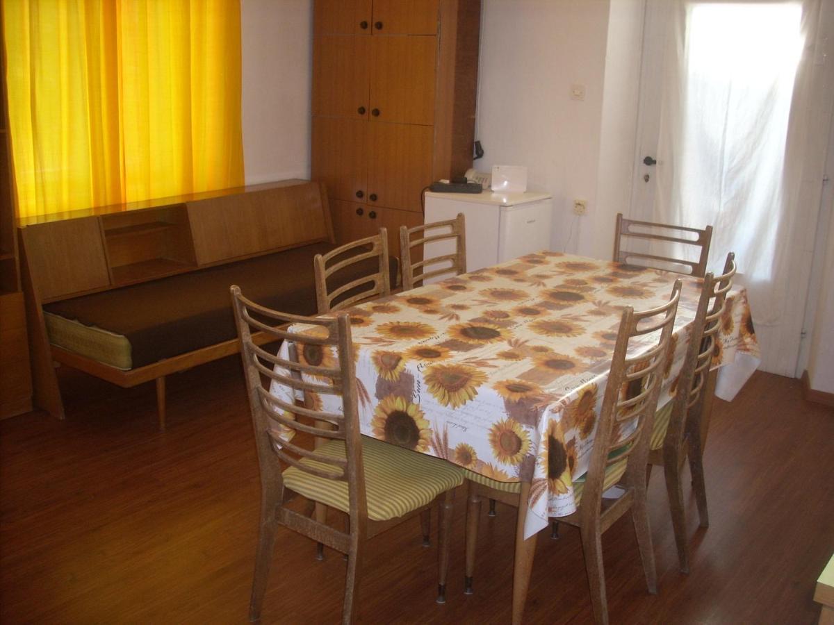 Apartment At Sea Ловран Экстерьер фото