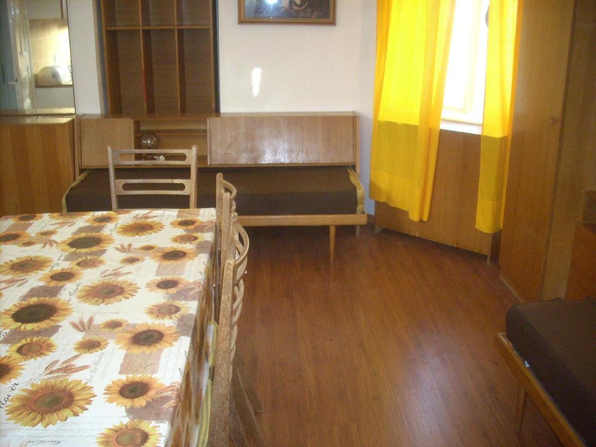 Apartment At Sea Ловран Экстерьер фото